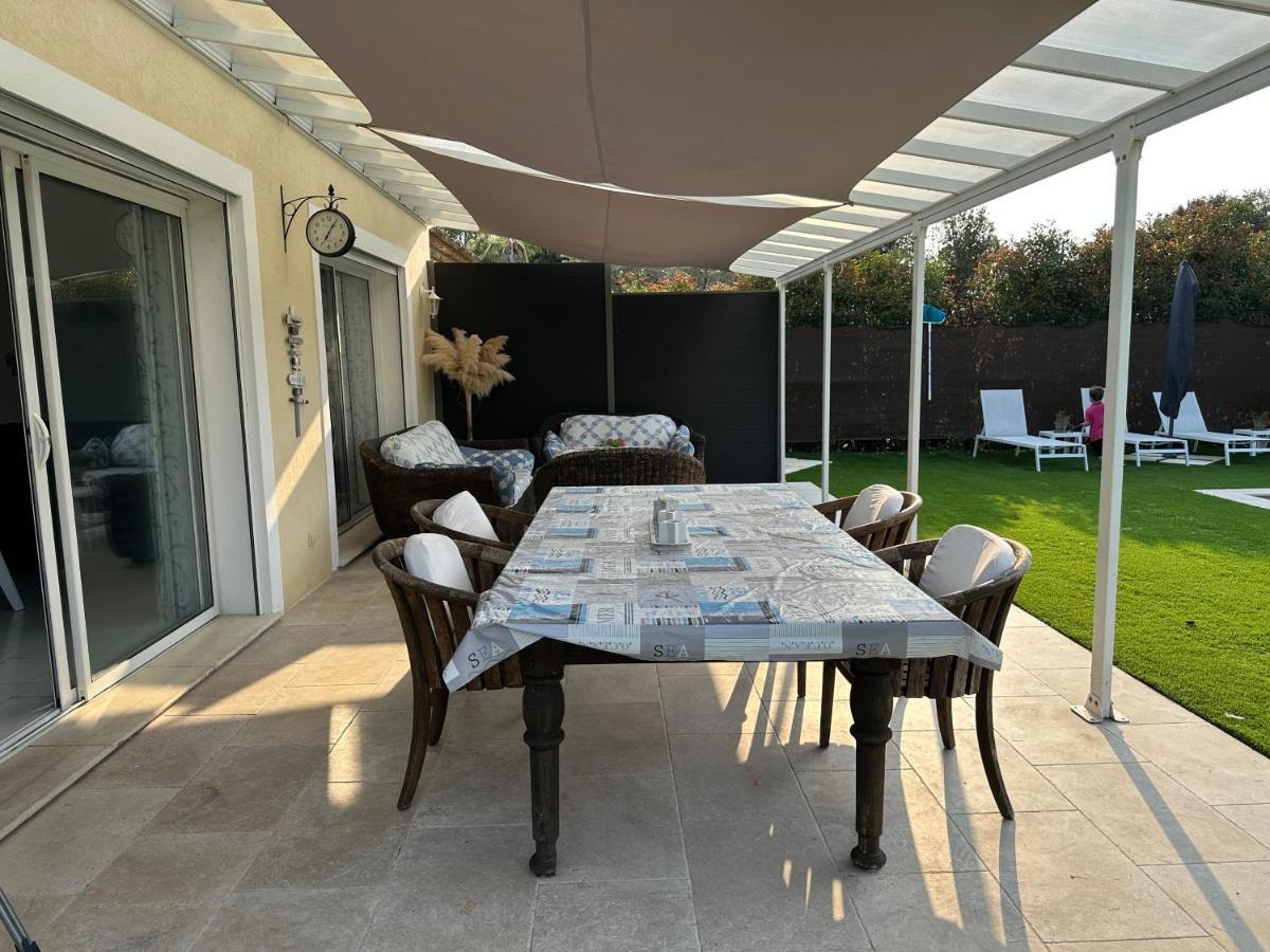 Vila Petite Maisonette Adossee Mais Independante Avec Piscine Peymeinade Exteriér fotografie